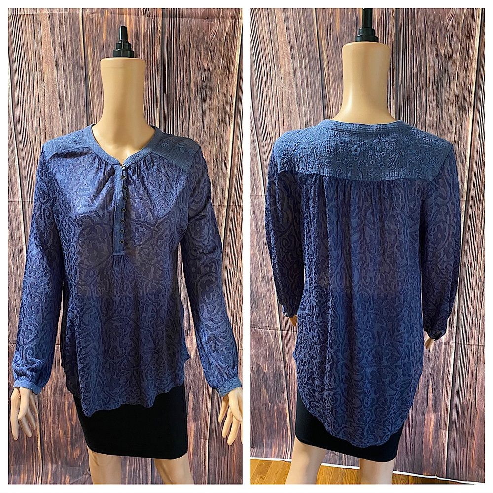 Lucky Brand size medium blue boho floral print blouse top